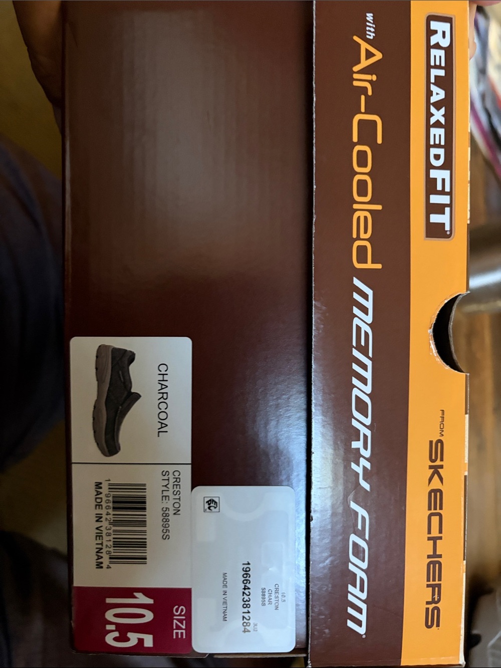 New Skechers Men's Slip-On Loafers Size 10.5in Charcoal.NIB